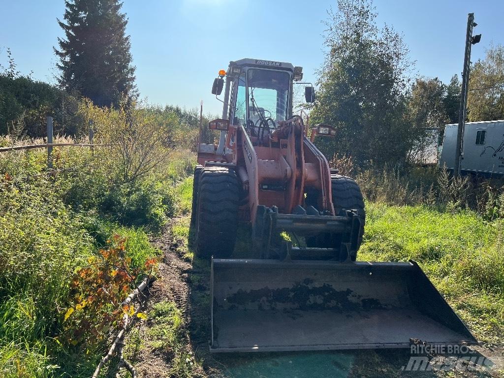 Daewoo Doosan W 200 輪胎式裝載機