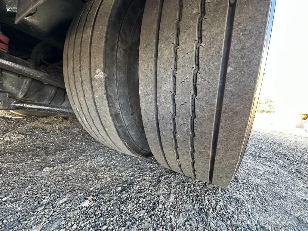 Freightliner M2 救護車