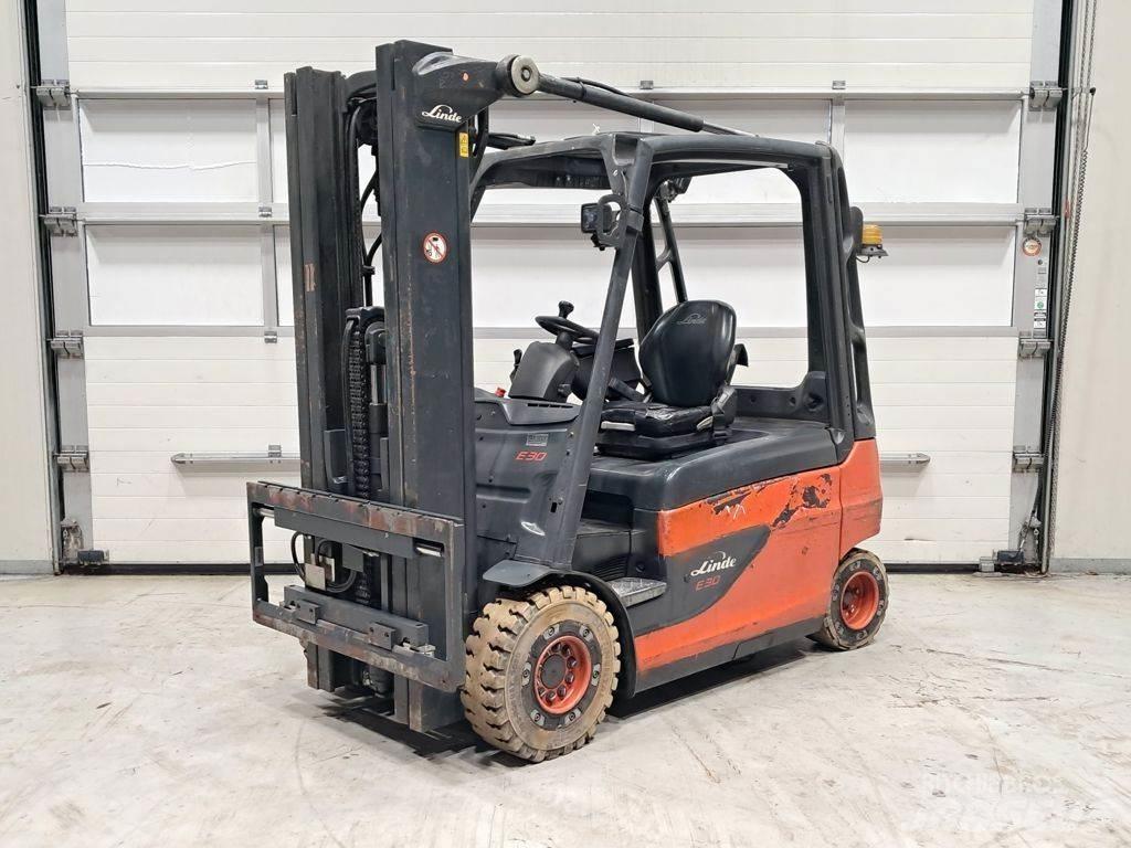Linde E30L-01 電動堆高機