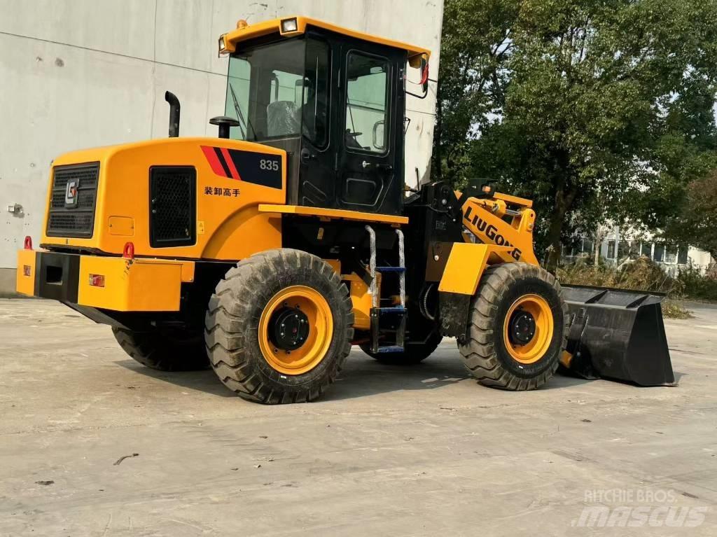 LiuGong CLG 835 輪胎式裝載機