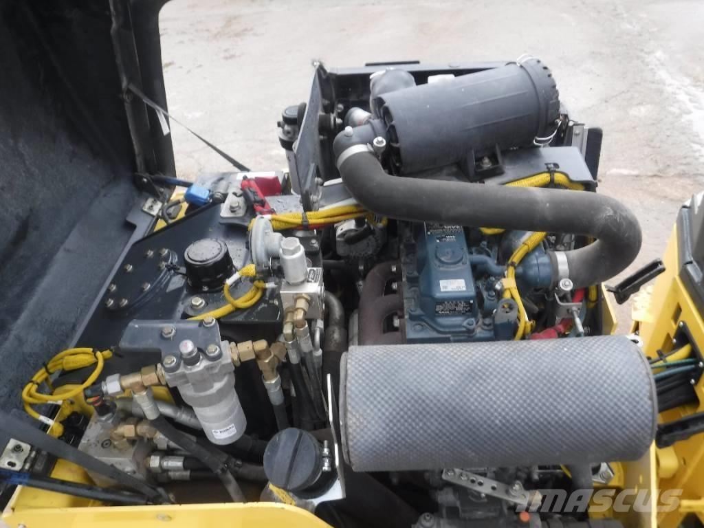 Bomag BW 120 AD-5 雙輪滾壓機