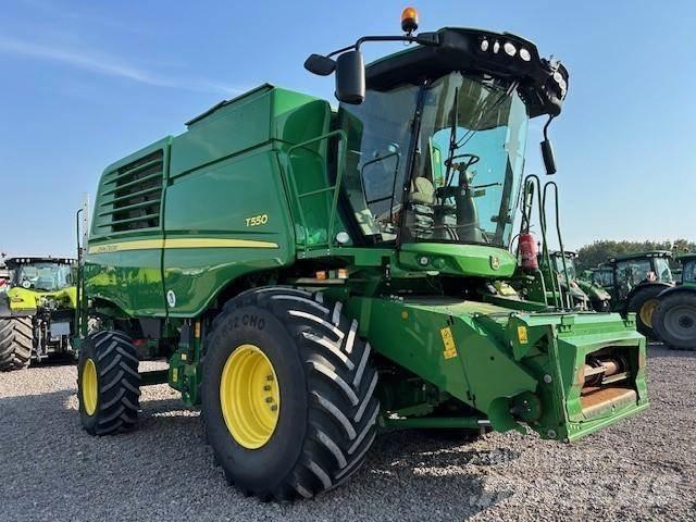 John Deere T 550 聯合收穫機