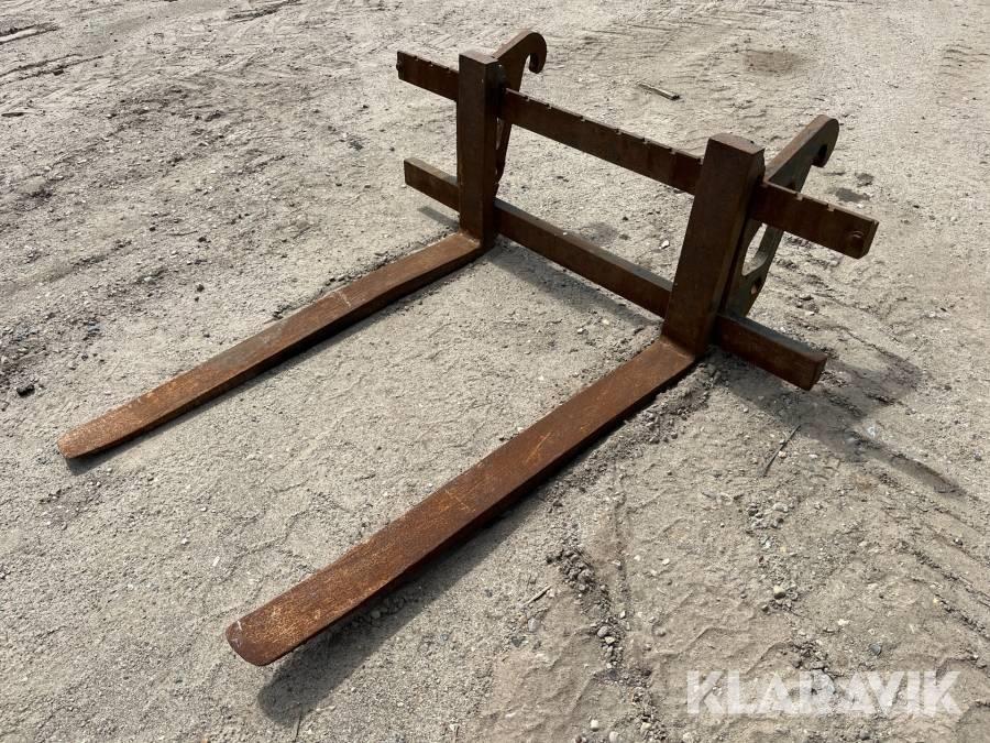 CAT 906 H 2 輪胎式裝載機