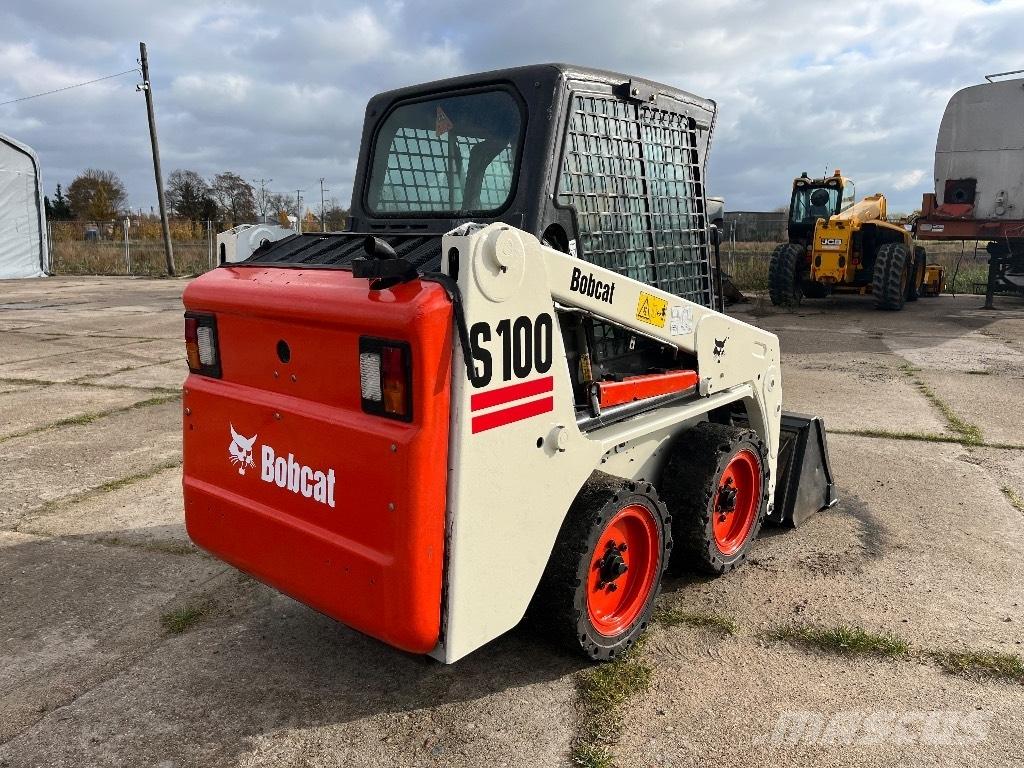 Bobcat S 100 滑移轉向裝載機