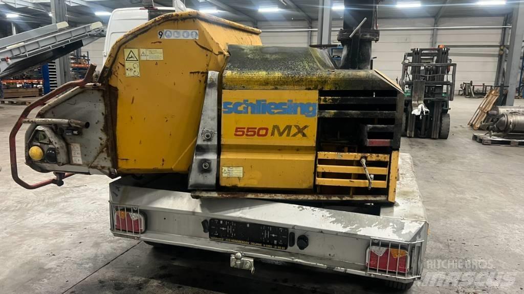 Schliesing 550 MX 林業拖車