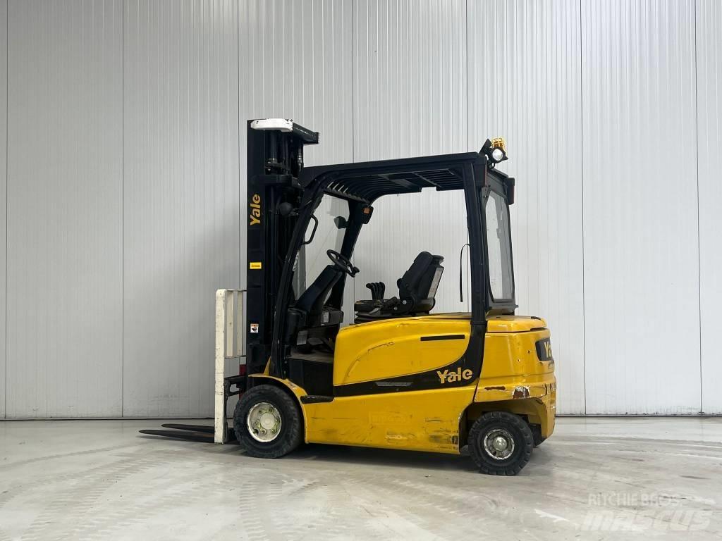 Yale ERP30VL 電動堆高機