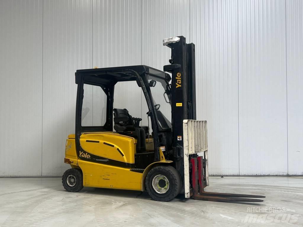 Yale ERP30VL 電動堆高機