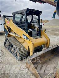 CAT 257 B 滑移轉向裝載機