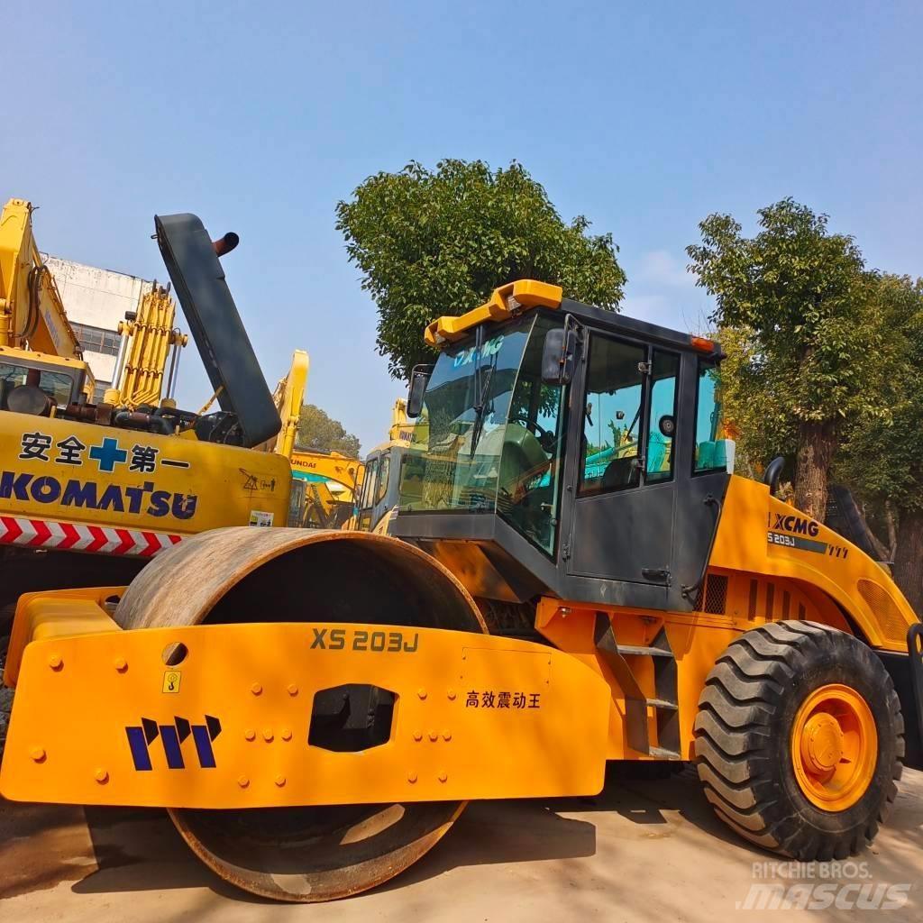 XCMG XS 202J 單輪滾壓機