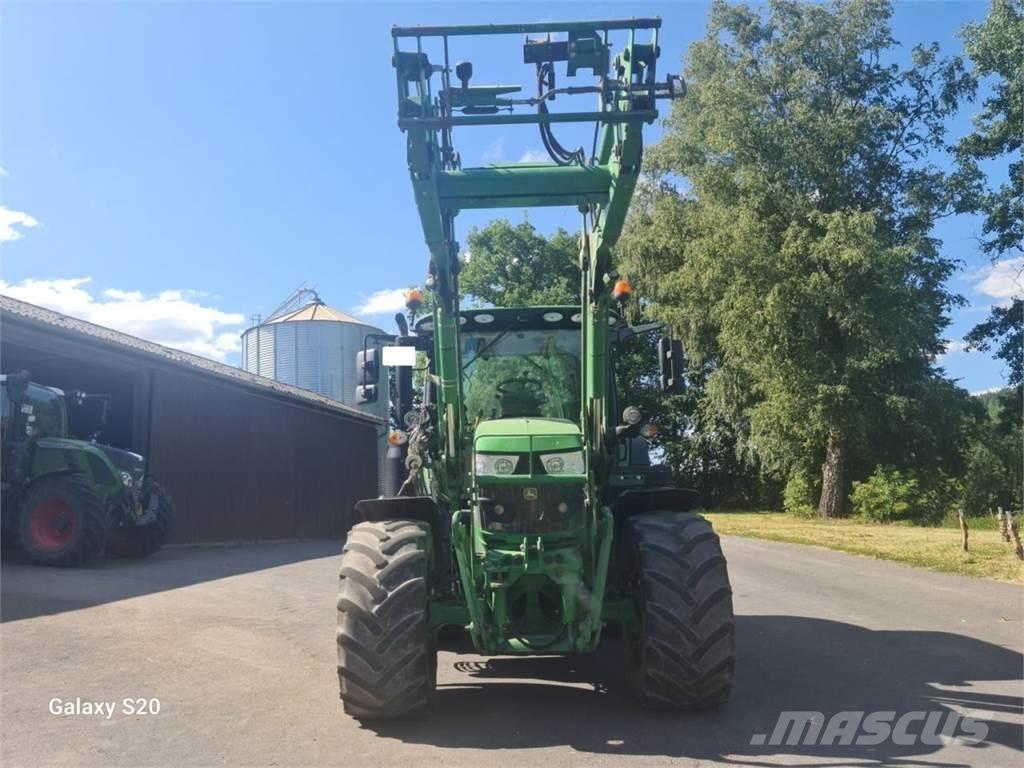 John Deere 6130R 曳引機