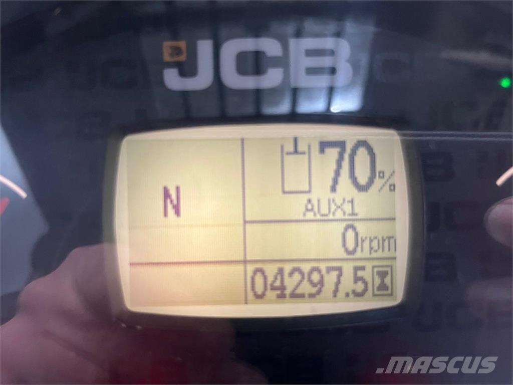 JCB TM 220 Agri 輪胎式裝載機