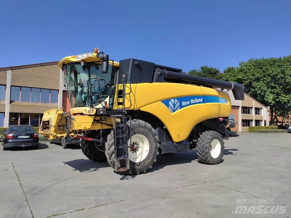 New Holland CX 760 聯合收穫機