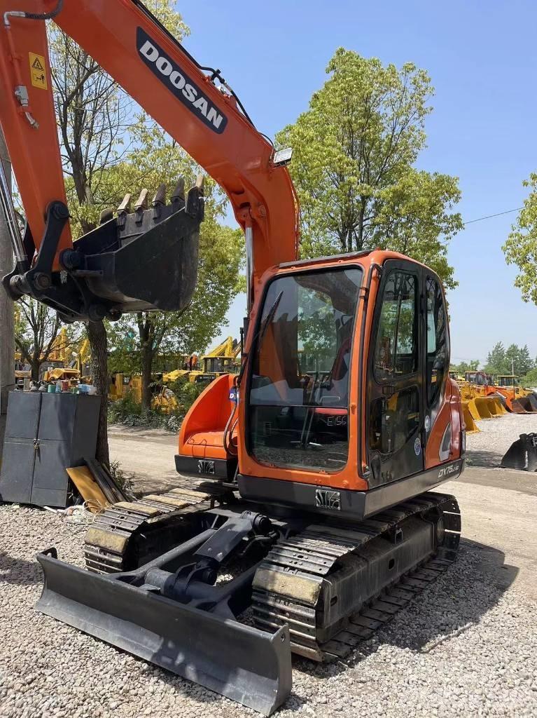 Doosan DX75 小型挖土機/掘鑿機<7t(小型挖掘機)
