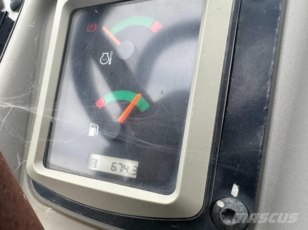 CAT CB 2.7 雙輪滾壓機