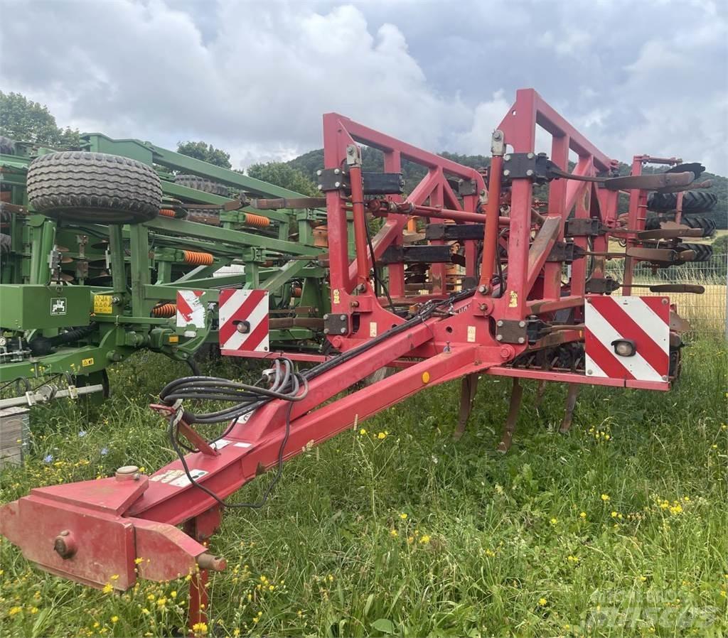 Horsch Tiger 4 AS 中耕管理機