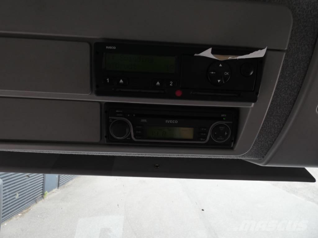 Iveco 90E 22 貨箱式卡車