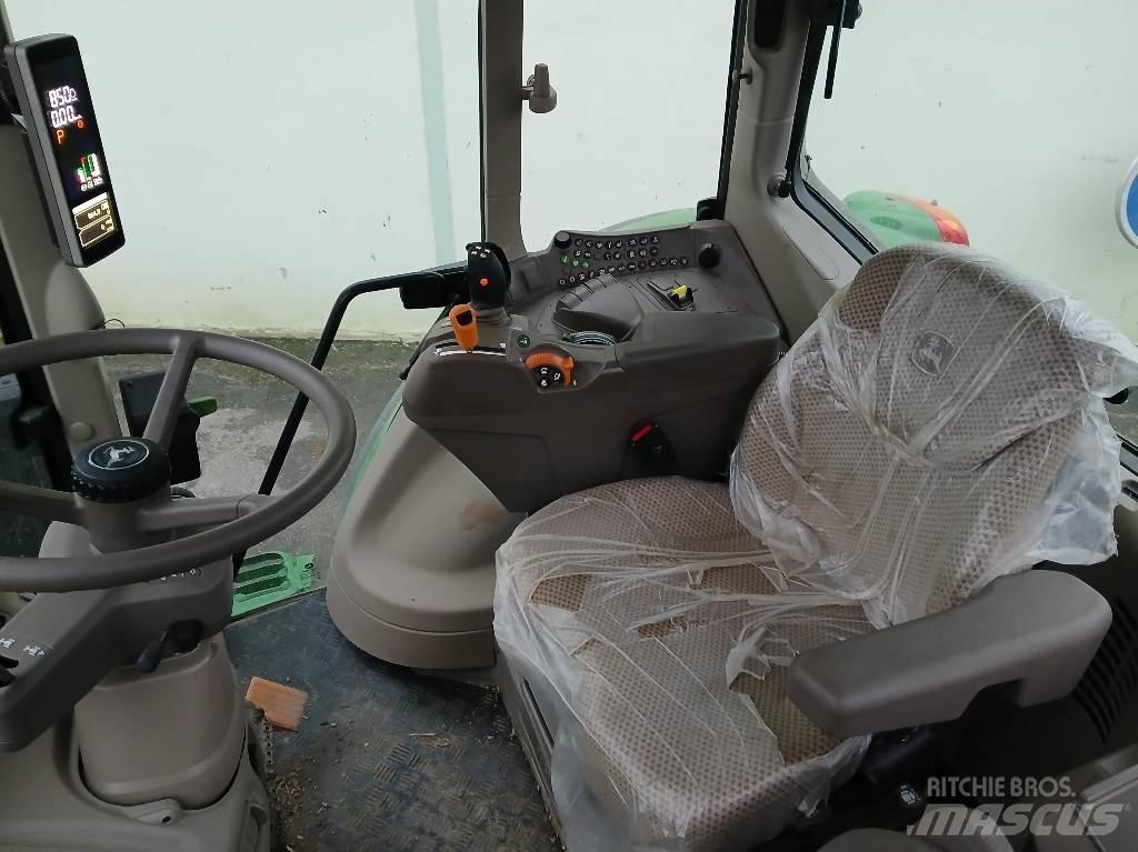 John Deere 6130M 曳引機