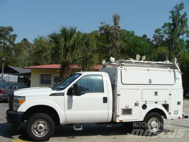 Ford F 350 SD 皮卡.傳統半斗卡車/側卸板
