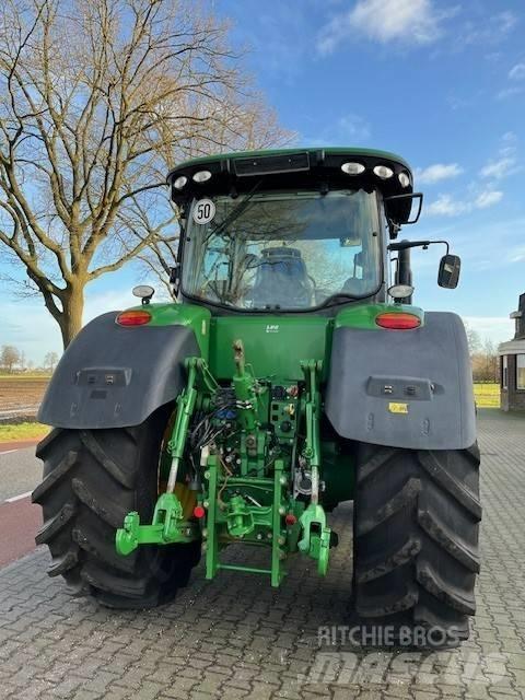 John Deere 7310 R 曳引機
