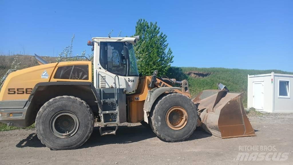 Liebherr L 556 輪胎式裝載機