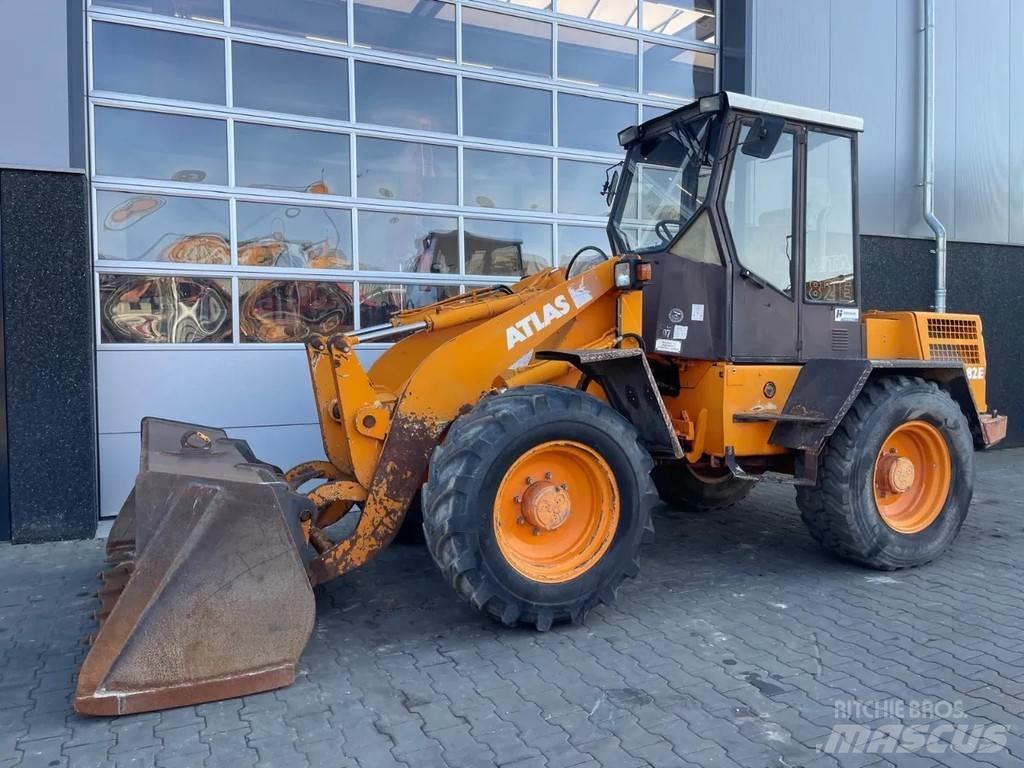 Atlas 82E 輪胎式裝載機