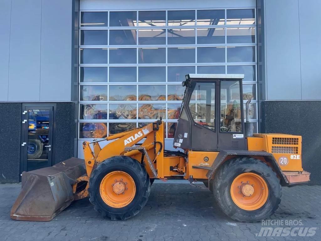 Atlas 82E 輪胎式裝載機