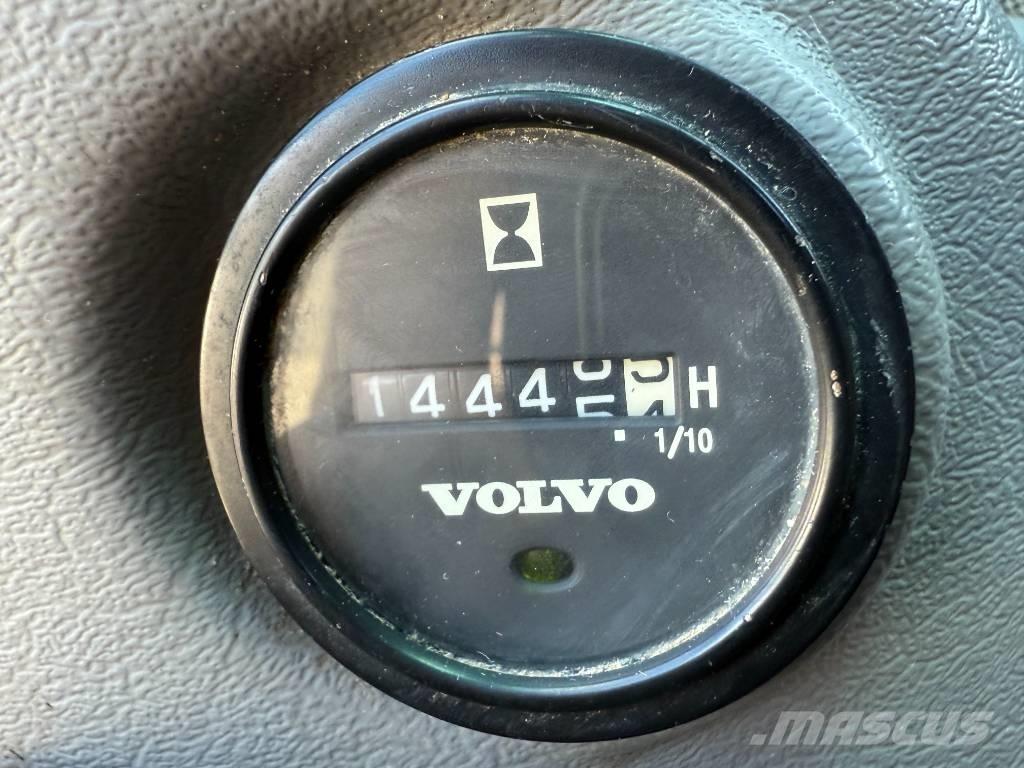 Volvo EW 160 C 旋轉式挖土機/掘鑿機/挖掘機