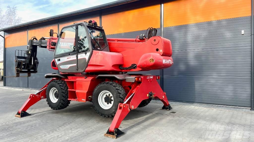Manitou MRT 1640 伸縮臂操作車