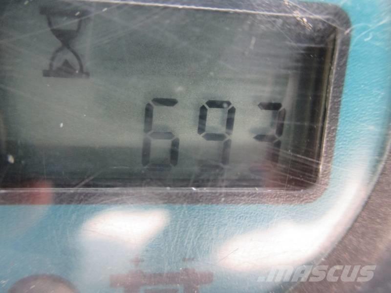 Haulotte Compact 14 剪式升降機