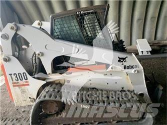 Bobcat T300 滑移轉向裝載機