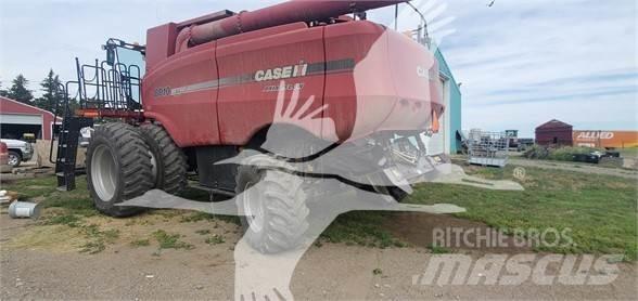 Case IH 8010 聯合收穫機