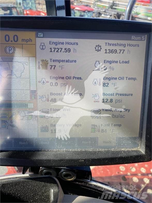 Case IH 8240 聯合收穫機