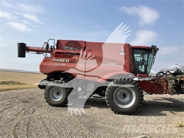 Case IH 8250 聯合收穫機