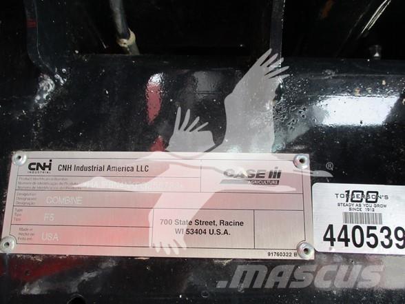 Case IH 8250 聯合收穫機