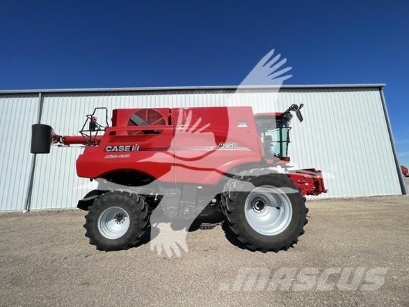 Case IH 8250 聯合收穫機
