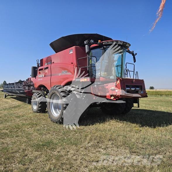 Case IH 8250 聯合收穫機