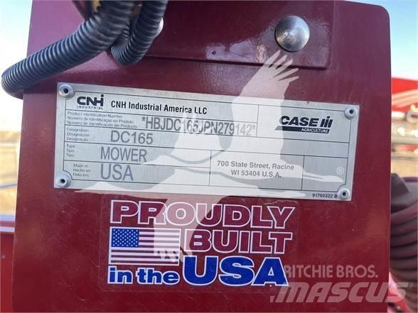 Case IH DC165 堆草機