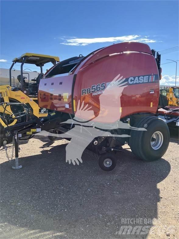 Case IH RB565 圓型牧草打包機