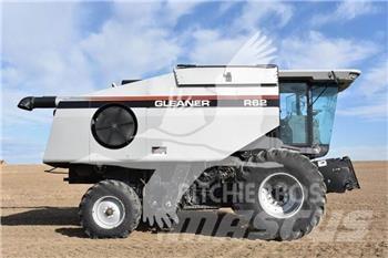 Gleaner R62 聯合收穫機