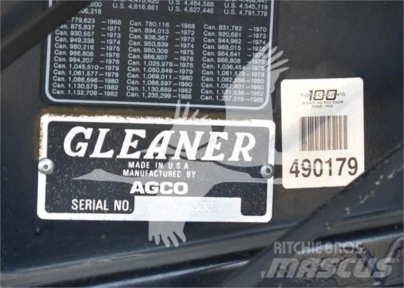 Gleaner R62 聯合收穫機