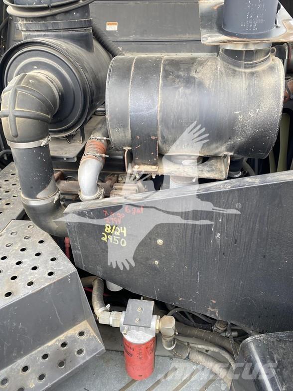 Gleaner R65 聯合收穫機