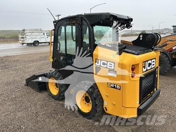 JCB 215 滑移轉向裝載機
