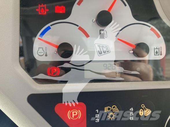 JCB 3TS-8T 滑移轉向裝載機