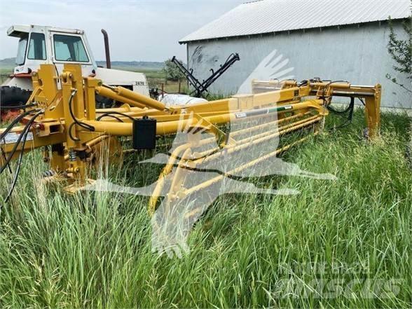 Vermeer R2800 耙與翻草機