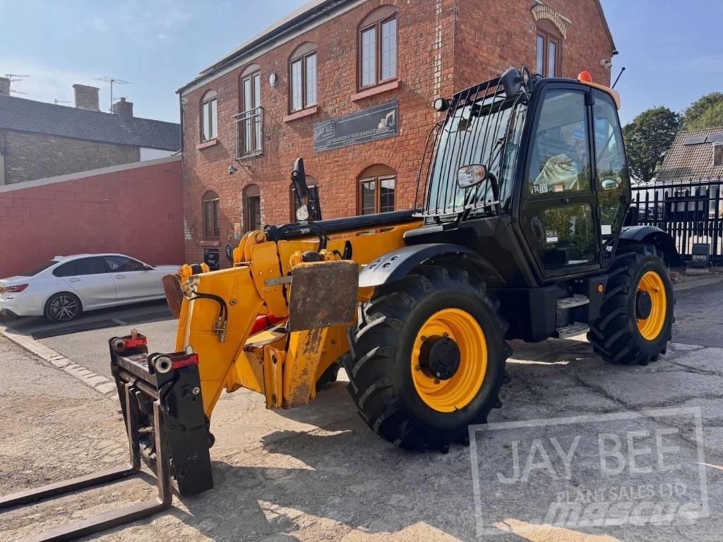 JCB 535-125 Hiviz 伸縮臂操作車