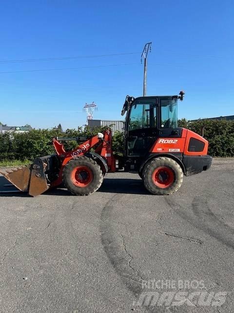 Kubota R 082 輪胎式裝載機