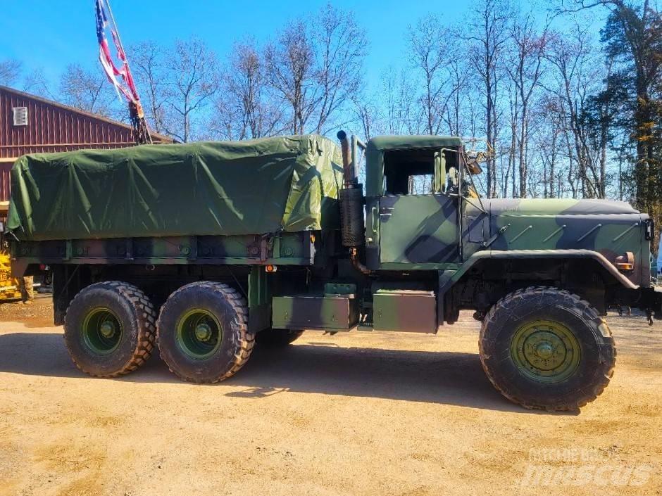 BMY M925A2 貨箱式卡車