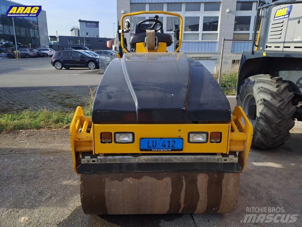 Bomag BW 120 AC-4 雙輪滾壓機