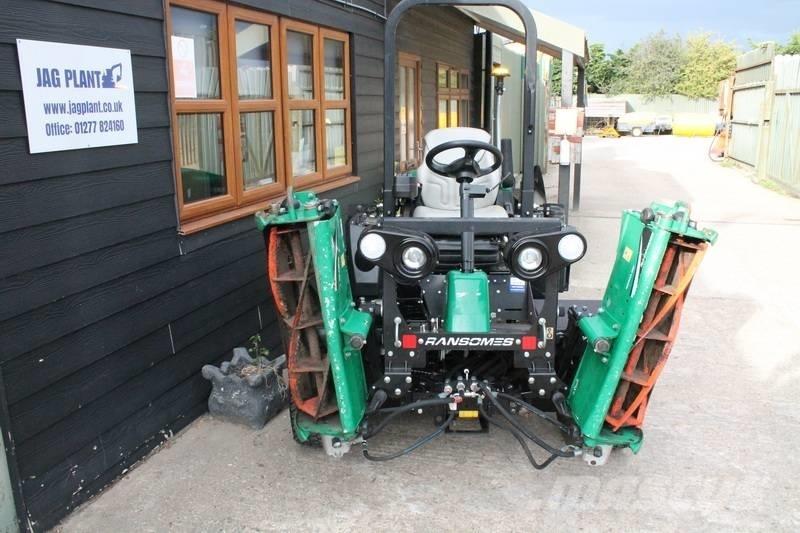 Ransomes Parkway3 騎乘式割草機