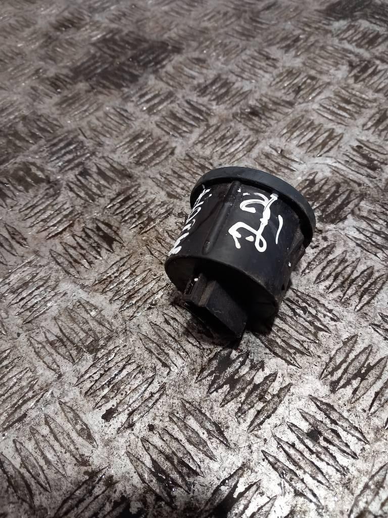 MAN TGA  81255250193 駕駛室與內部